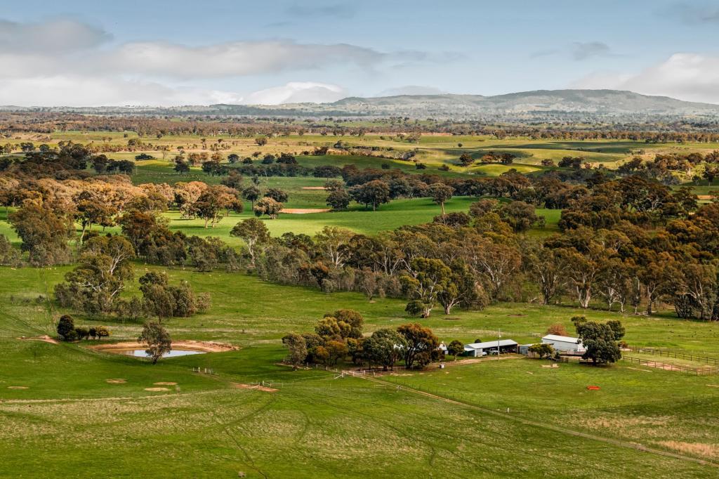 870 Valley Rd, Glenhope, VIC 3444