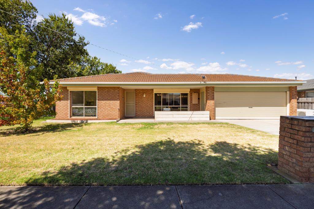 56 Montgomery St, Sale, VIC 3850