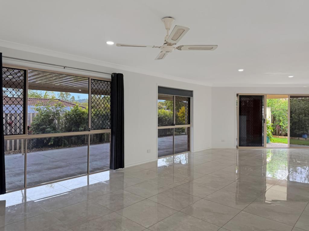 45 Feathertop Cres, Pacific Pines, QLD 4211