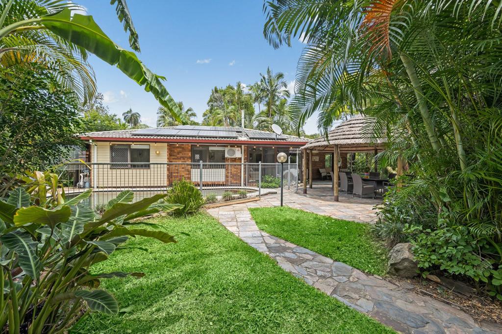 18 Gubberley St, Kenmore, QLD 4069