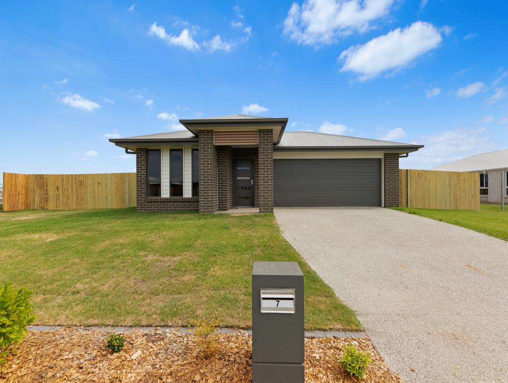 7 Martina Ct, Pialba, QLD 4655