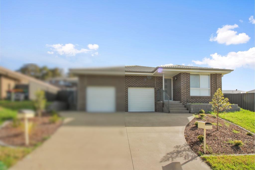 1a Creswell St, Wadalba, NSW 2259