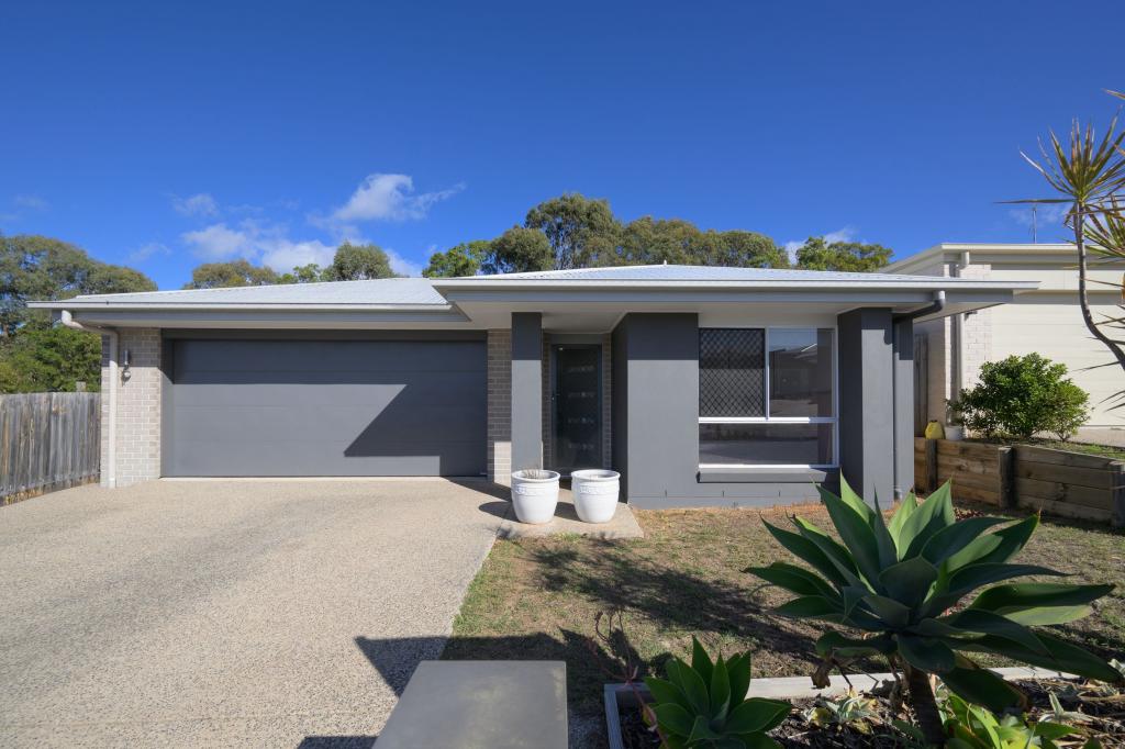 11 Spindrift Rd, Clinton, QLD 4680