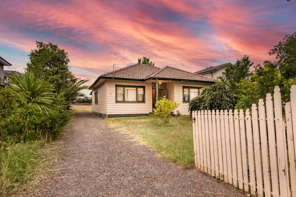 25 Rockbank Rd, Ardeer, VIC 3022