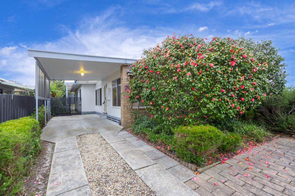 181 Eighth Ave, Rosebud, VIC 3939