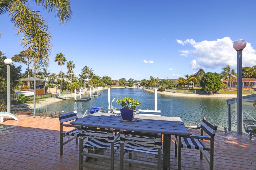 6 Driver Ct, Mermaid Waters, QLD 4218
