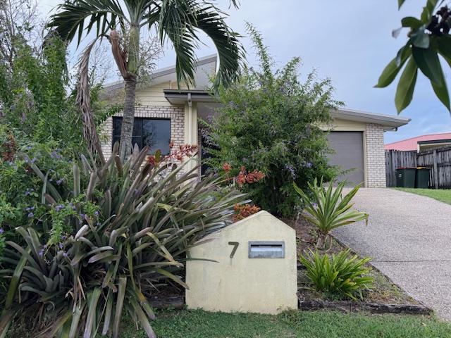 7 Lance St, Bucasia, QLD 4750