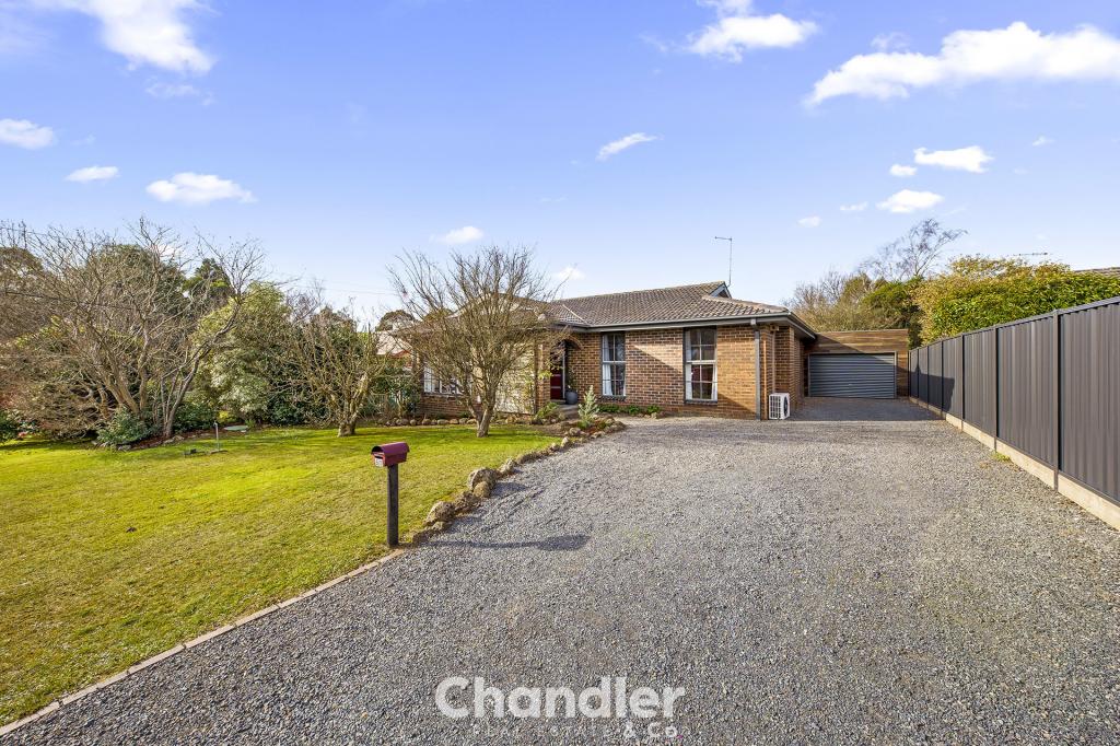 50 Moores Rd, Monbulk, VIC 3793