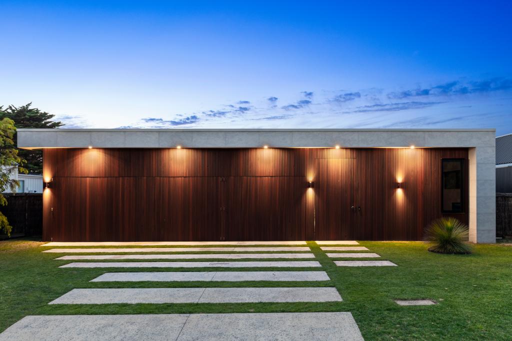 18 Stone Pine Ct, Connewarre, VIC 3227