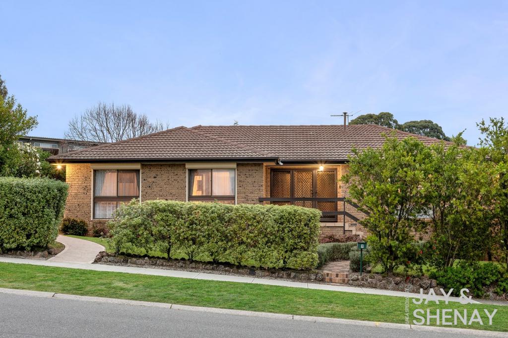 9 Joseph Banks Cres, Endeavour Hills, VIC 3802