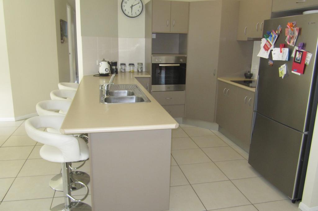 22 Heysen Cl, Redlynch, QLD 4870