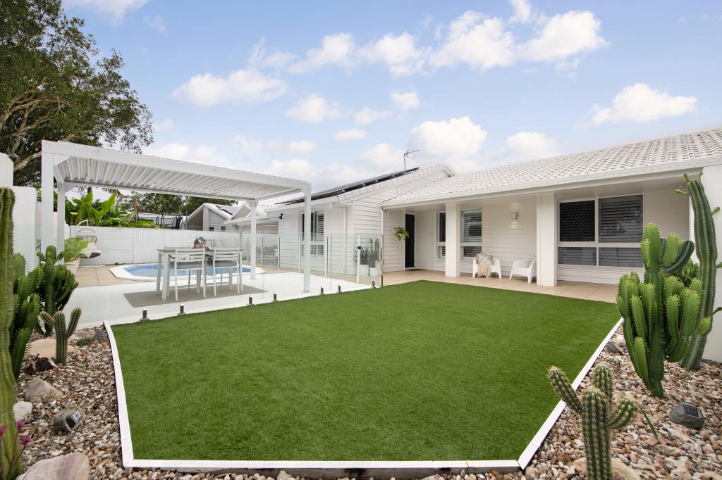 6 Barrier Reef Dr, Mermaid Waters, QLD 4218