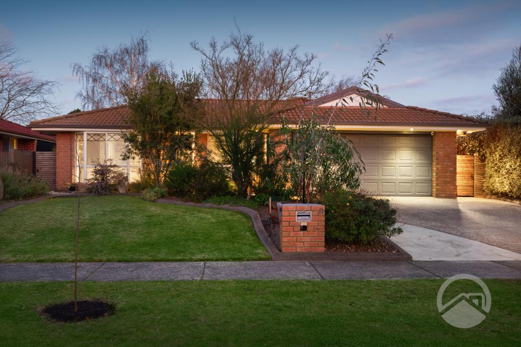 8 Retreat Cct, Beaconsfield, VIC 3807