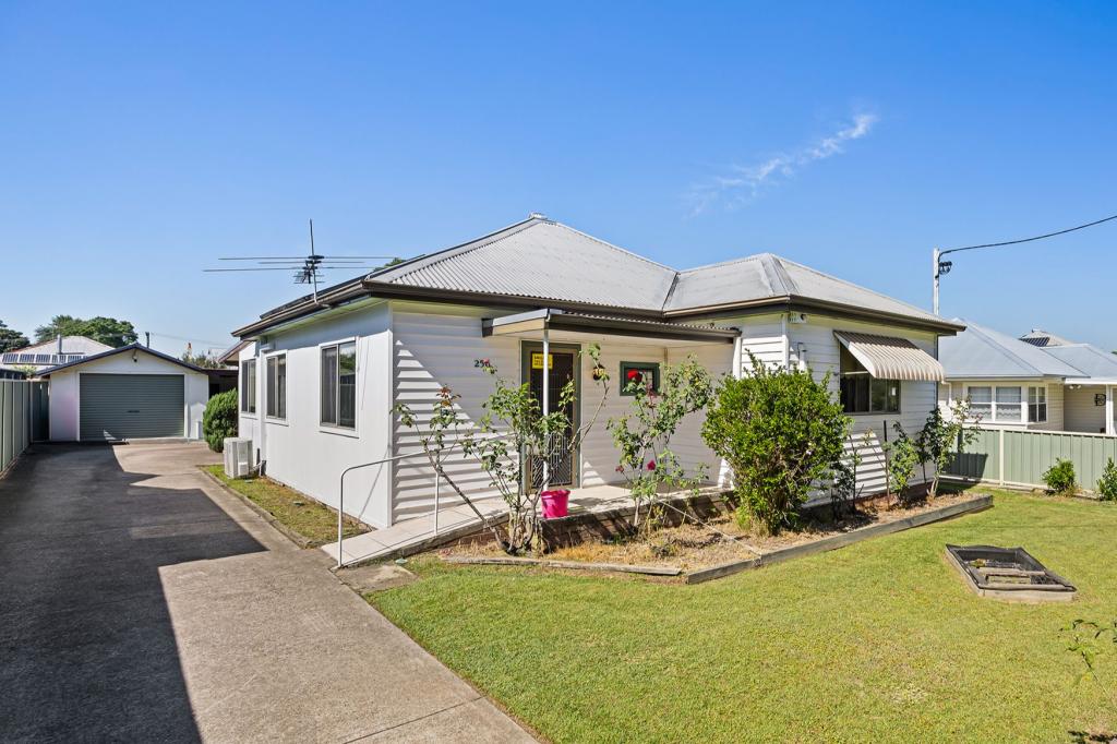 256 Vincent St, Cessnock, NSW 2325