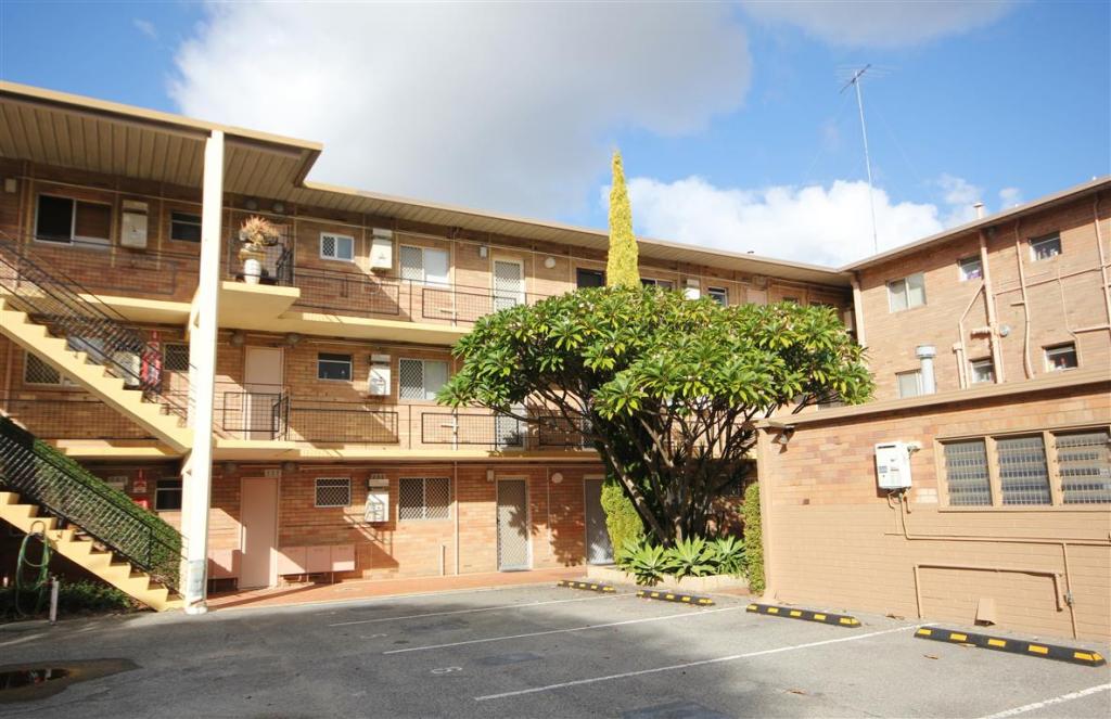 13/12 River View St, South Perth, WA 6151