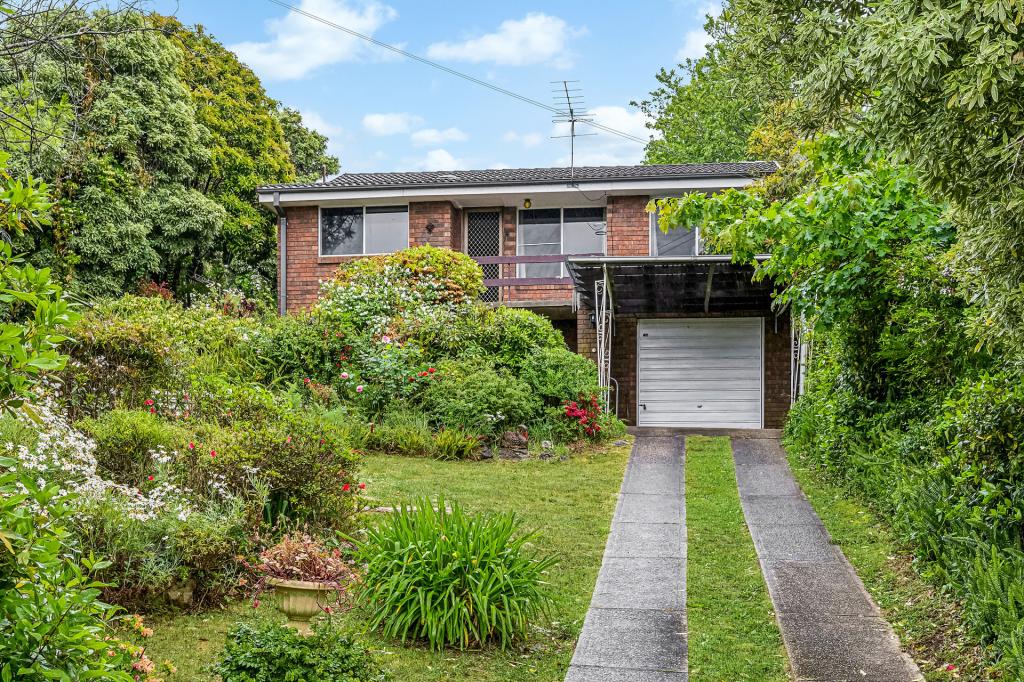 30 Flora St, Wentworth Falls, NSW 2782