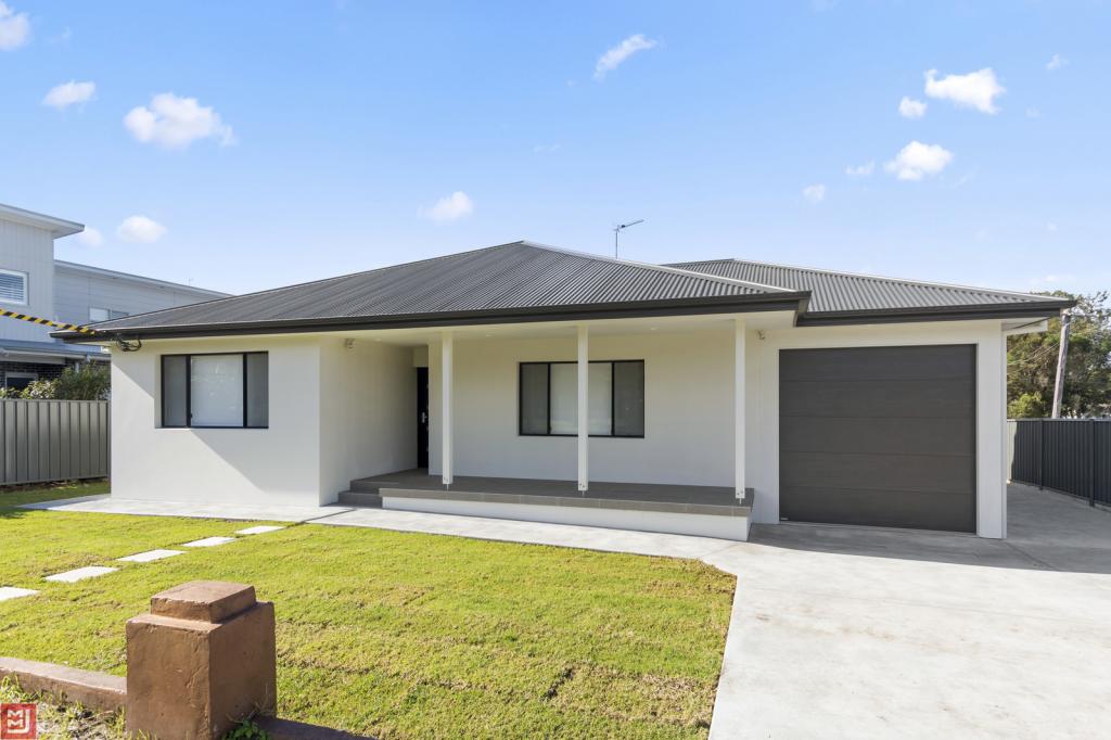 21 MEADOW ST, CORRIMAL, NSW 2518