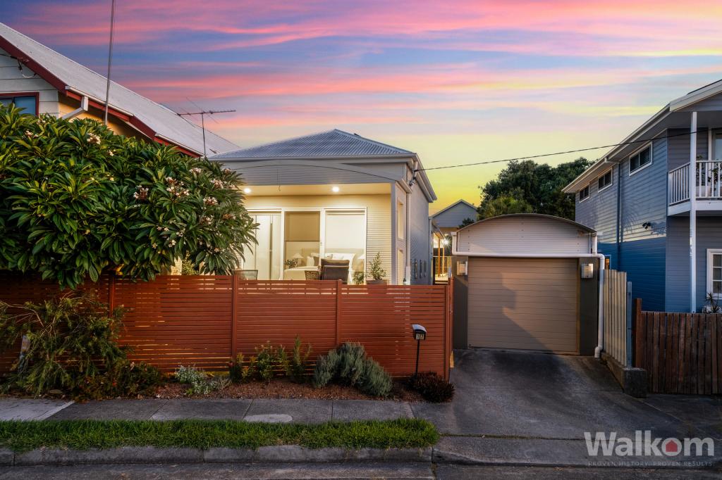 17 MARGARET ST, TIGHES HILL, NSW 2297