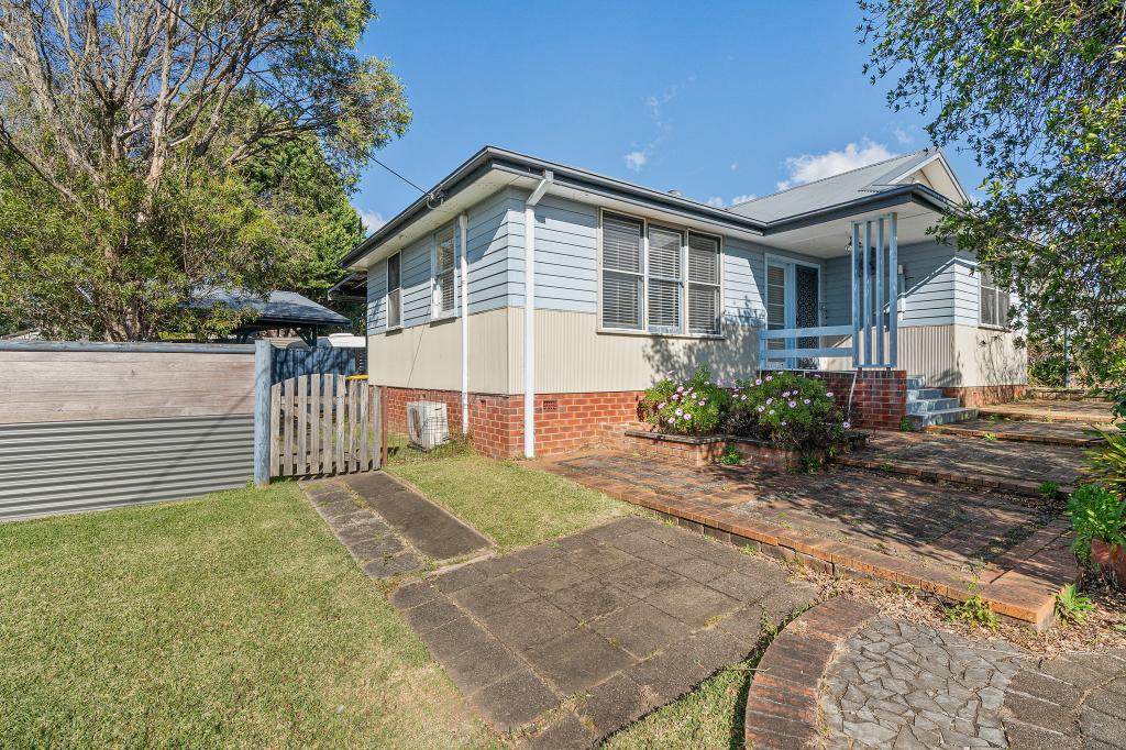 2 Ritchie St, Bomaderry, NSW 2541