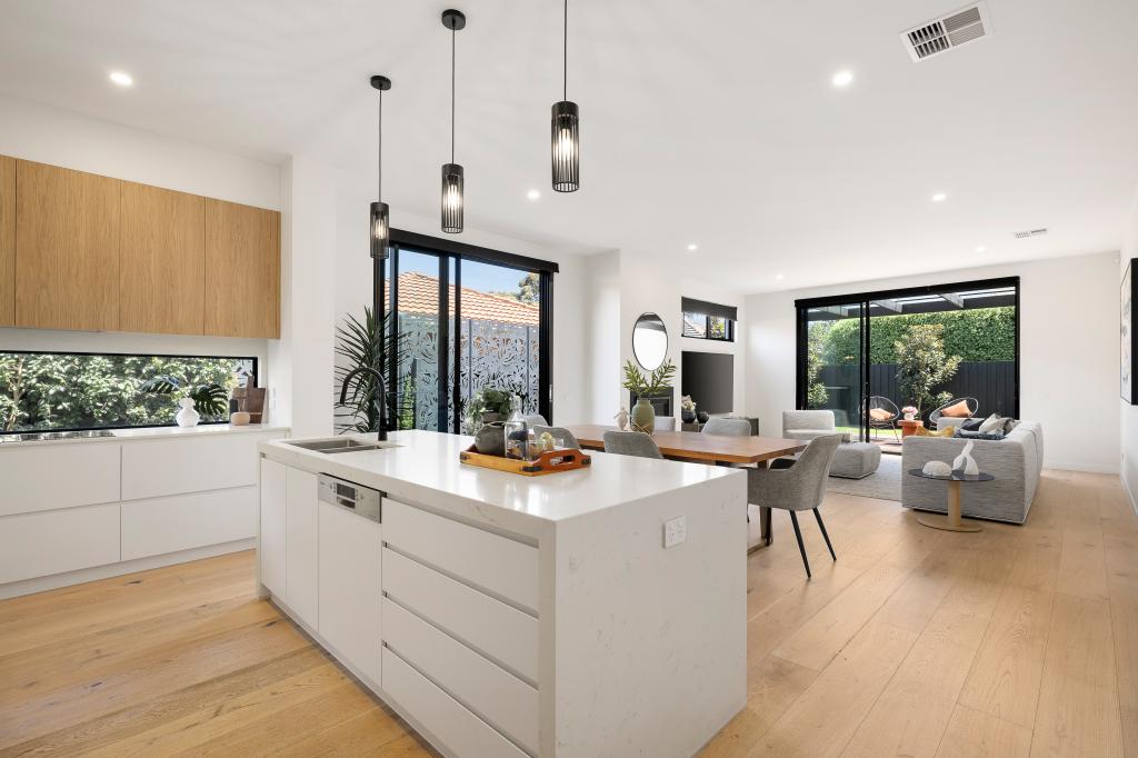 11A CHURCH ST, BEAUMARIS, VIC 3193