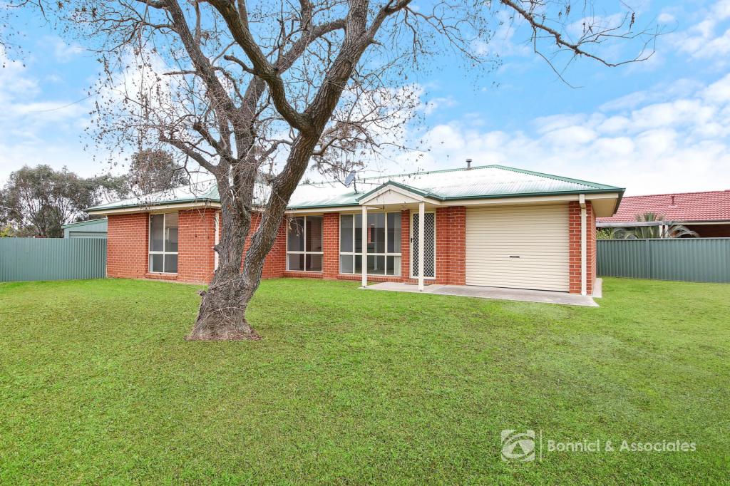 44 Larmer St, Howlong, NSW 2643