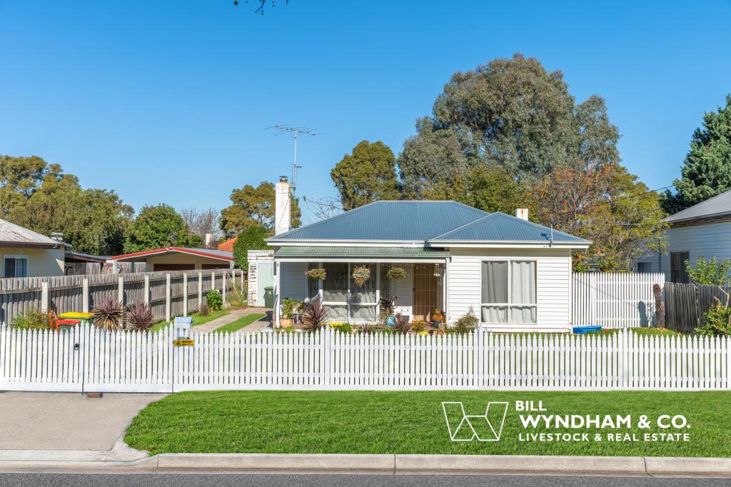 9 Bull St, Bairnsdale, VIC 3875