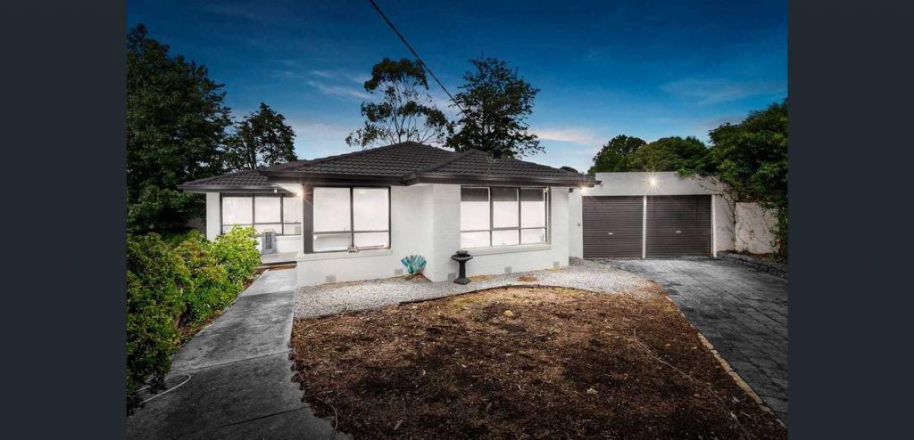 8 JEFFREY GR, BAYSWATER, VIC 3153