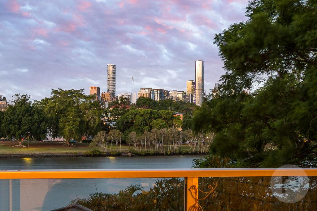 6/82 Sandford St, St Lucia, QLD 4067