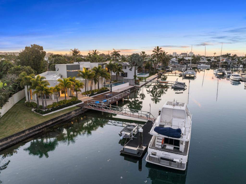 2 Waringa Ct, Minyama, QLD 4575