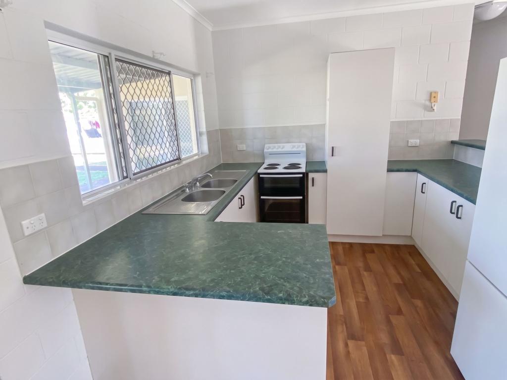 12 Bathurst Dr, Bentley Park, QLD 4869