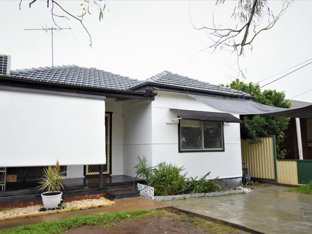 15 Robertson Rd, Chester Hill, NSW 2162