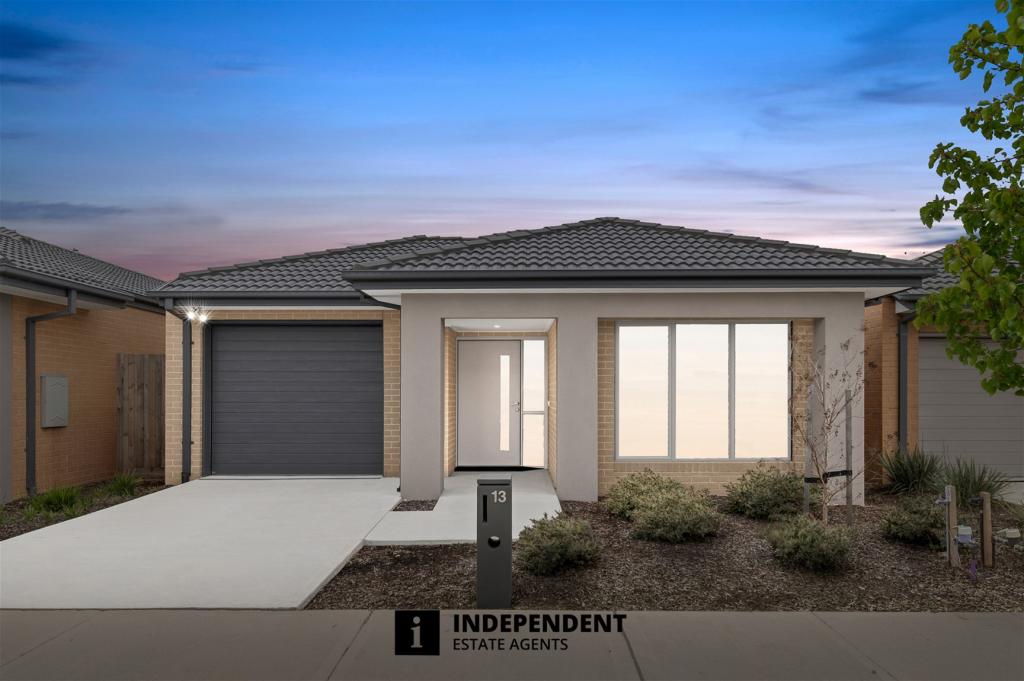13 Kelpie St, Cranbourne East, VIC 3977