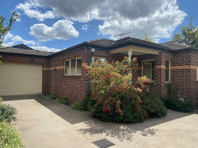 27a Herbert St, Avondale Heights, VIC 3034