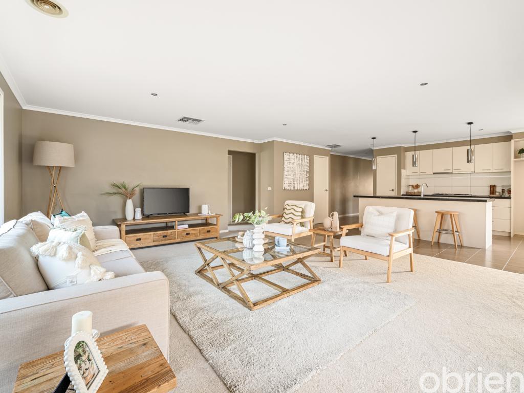 9 Golden Way, Skye, VIC 3977