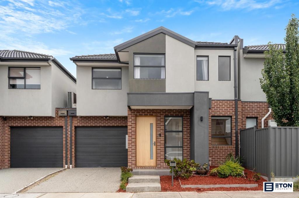 25 Adventure Cres, Roxburgh Park, VIC 3064