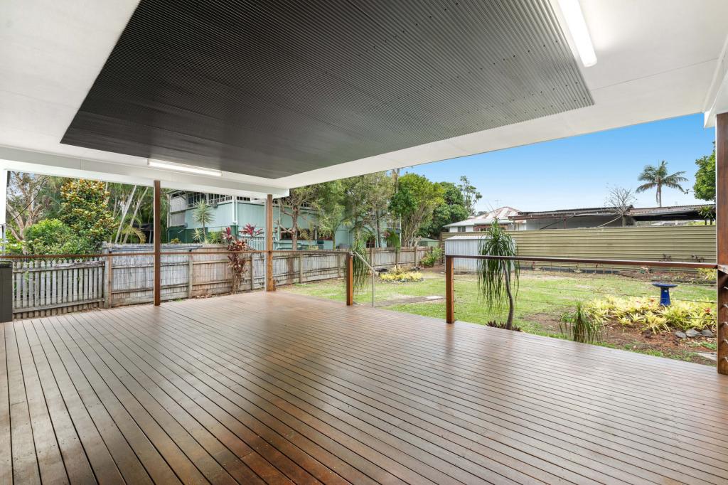 33 Orallo St, Lota, QLD 4179