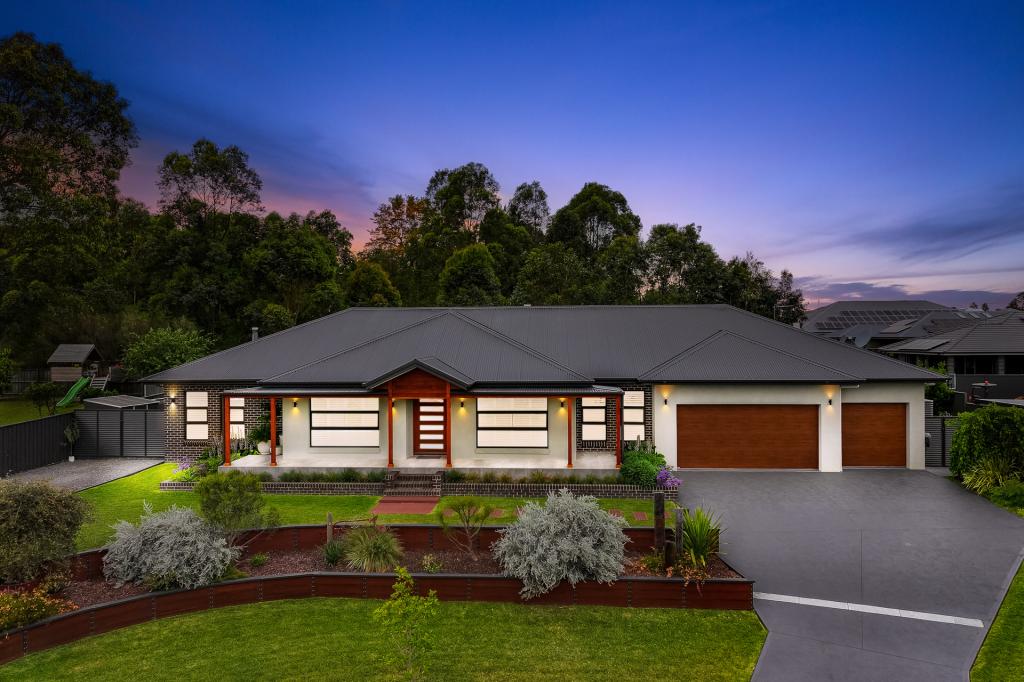 9 Tyrrell Pl, The Oaks, NSW 2570