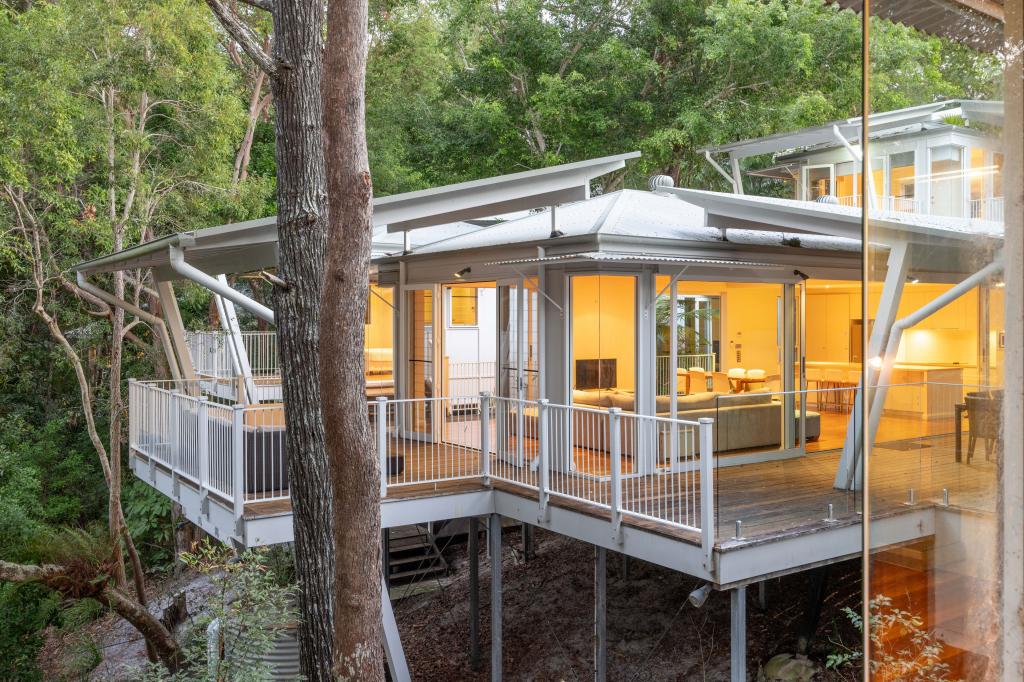 14 Little Cove Rd, Noosa Heads, QLD 4567