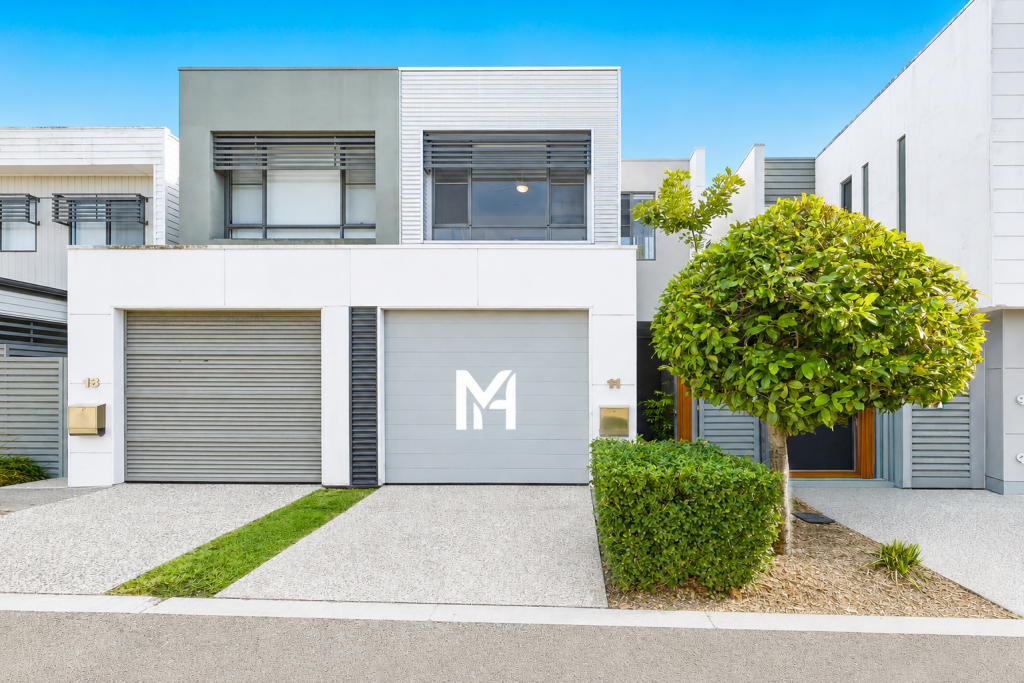 11 The Gardenway, Robina, QLD 4226