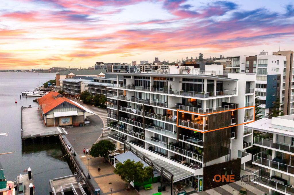 404/5 Honeysuckle Dr, Newcastle, NSW 2300