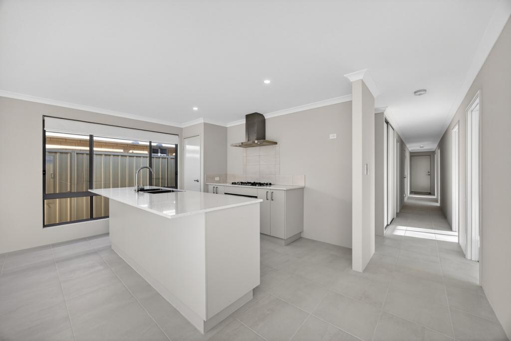 31 Catalina Dr, Lakelands, WA 6180