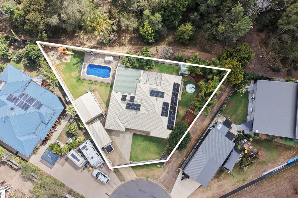 8 Albatross Ct, Moore Park Beach, QLD 4670