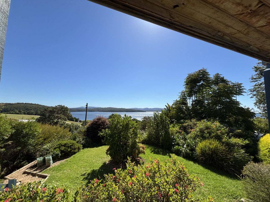 3 Inlet View Ct, Mallacoota, VIC 3892
