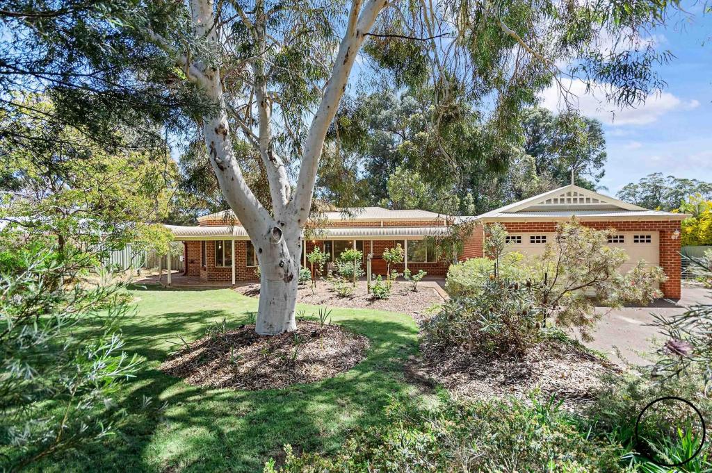 72 Victoria Cir, Greenfields, WA 6210