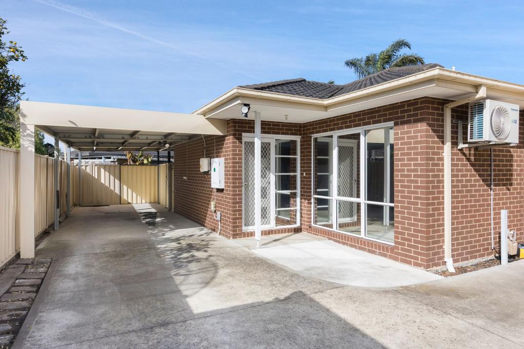 2/1 GERTRUDE CT, NOBLE PARK, VIC 3174