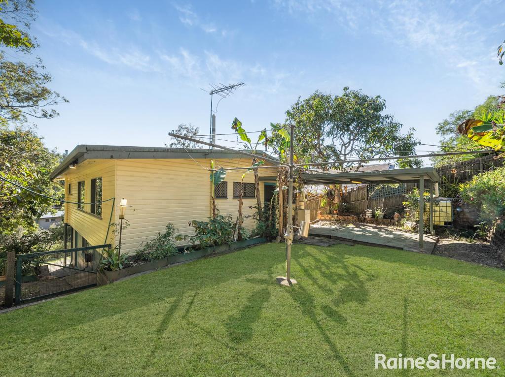 35 Menangle Ave, Arana Hills, QLD 4054