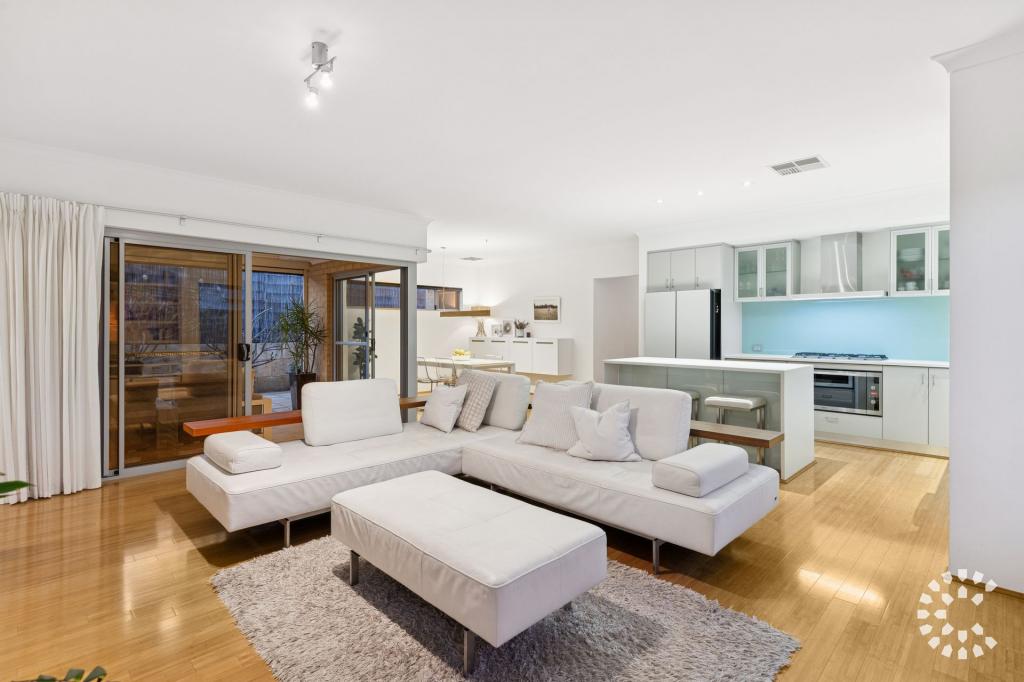 11b Hillier Cres, Hamilton Hill, WA 6163