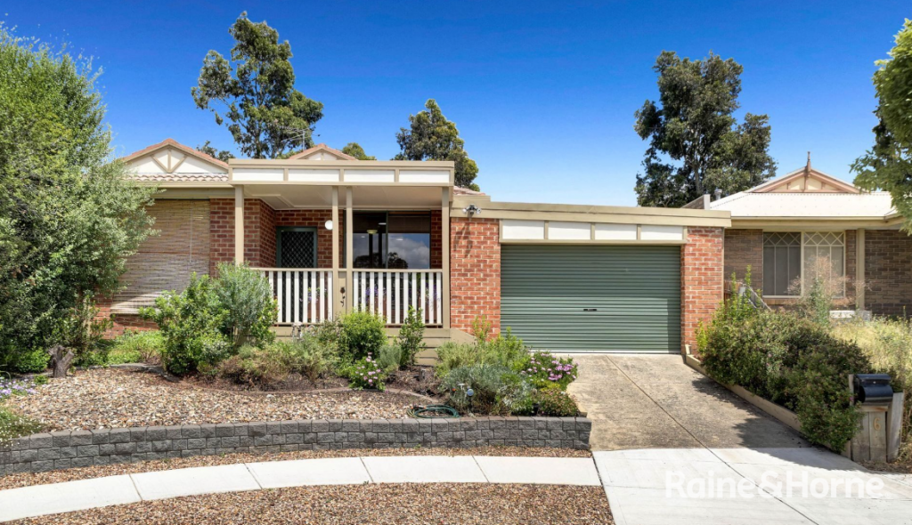 16 Merrigan Ct, Roxburgh Park, VIC 3064