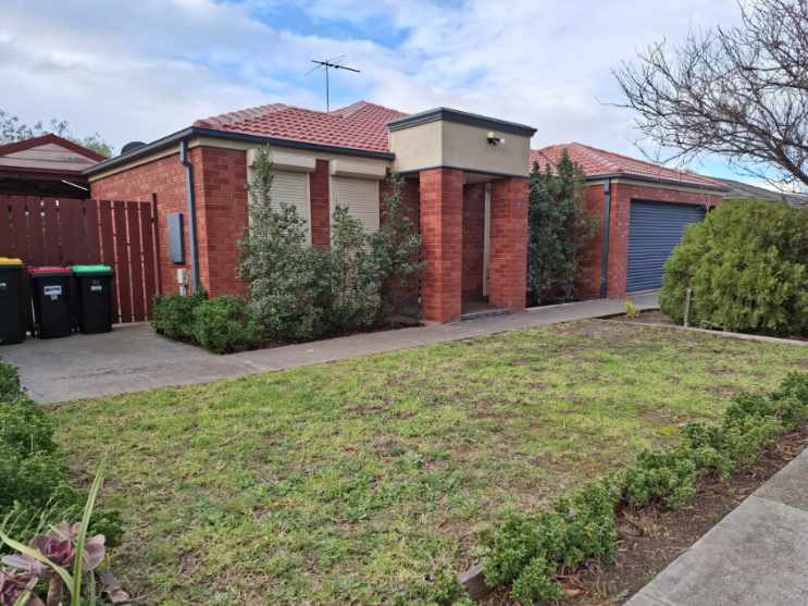 18 Tawrrific St, Kurunjang, VIC 3337
