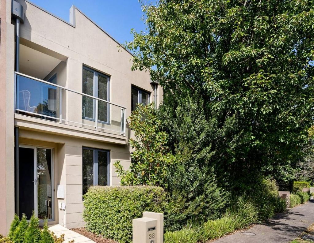 38 MILL AVE, YARRAVILLE, VIC 3013